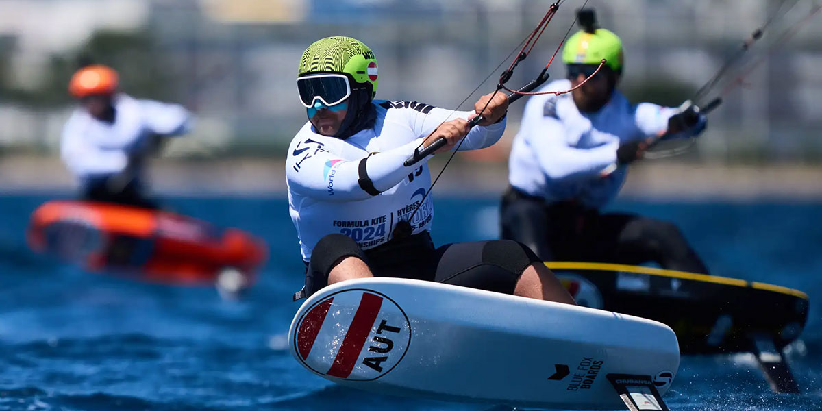 Valentin Bontus gewinnt Bronzemedailie bei Formula Kite-WM
