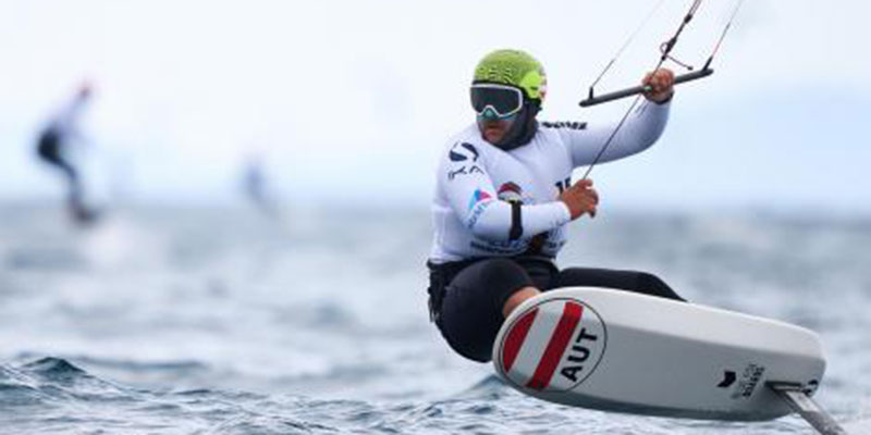 Valentin Bontus gewinnt Bronzemedailie bei Formula Kite-WM